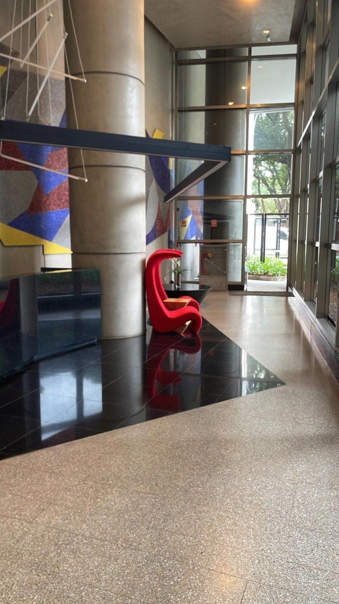 Metro Republica Apartment